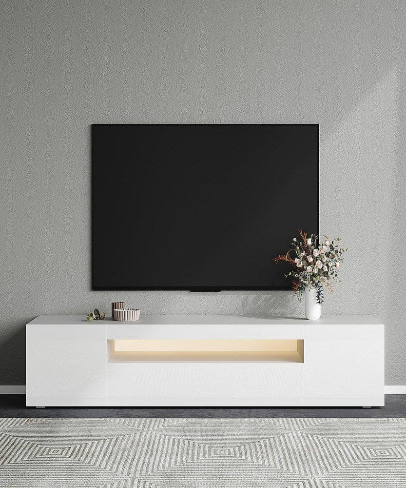 Giulia TV Stand