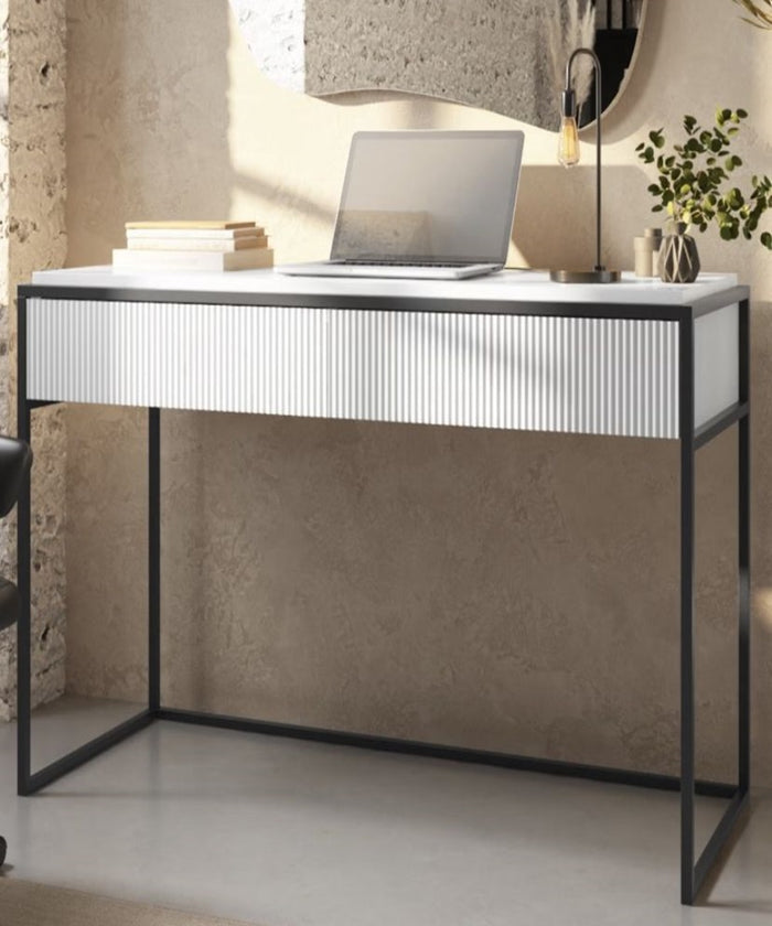 Rethabile Desk