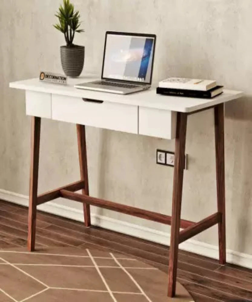 Khutso Desk