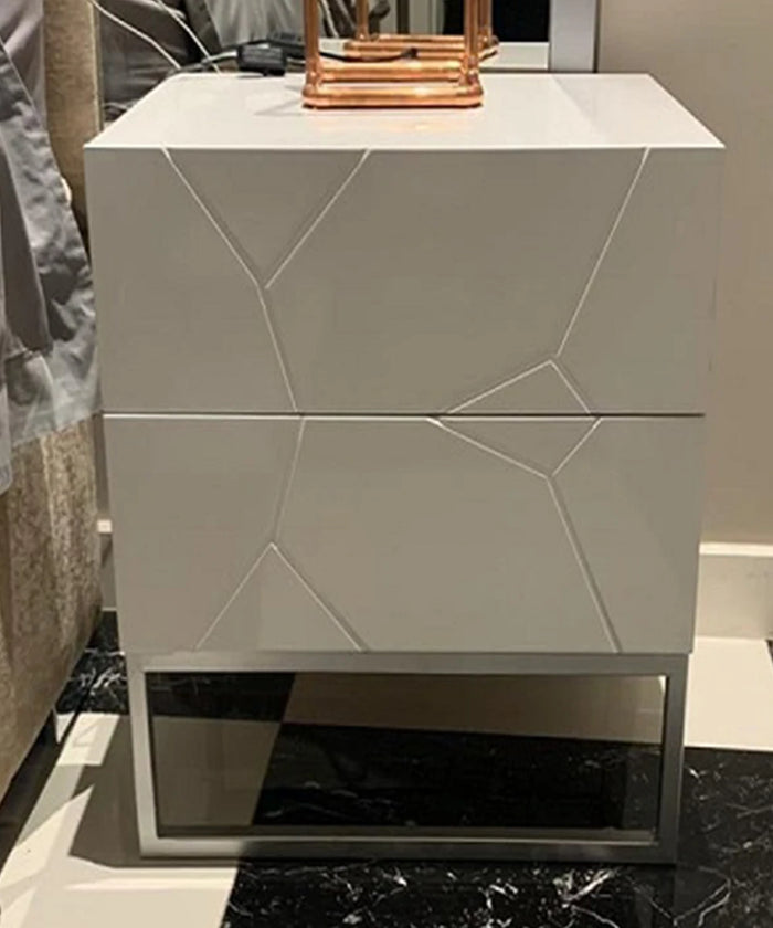 Khumo Pedestal
