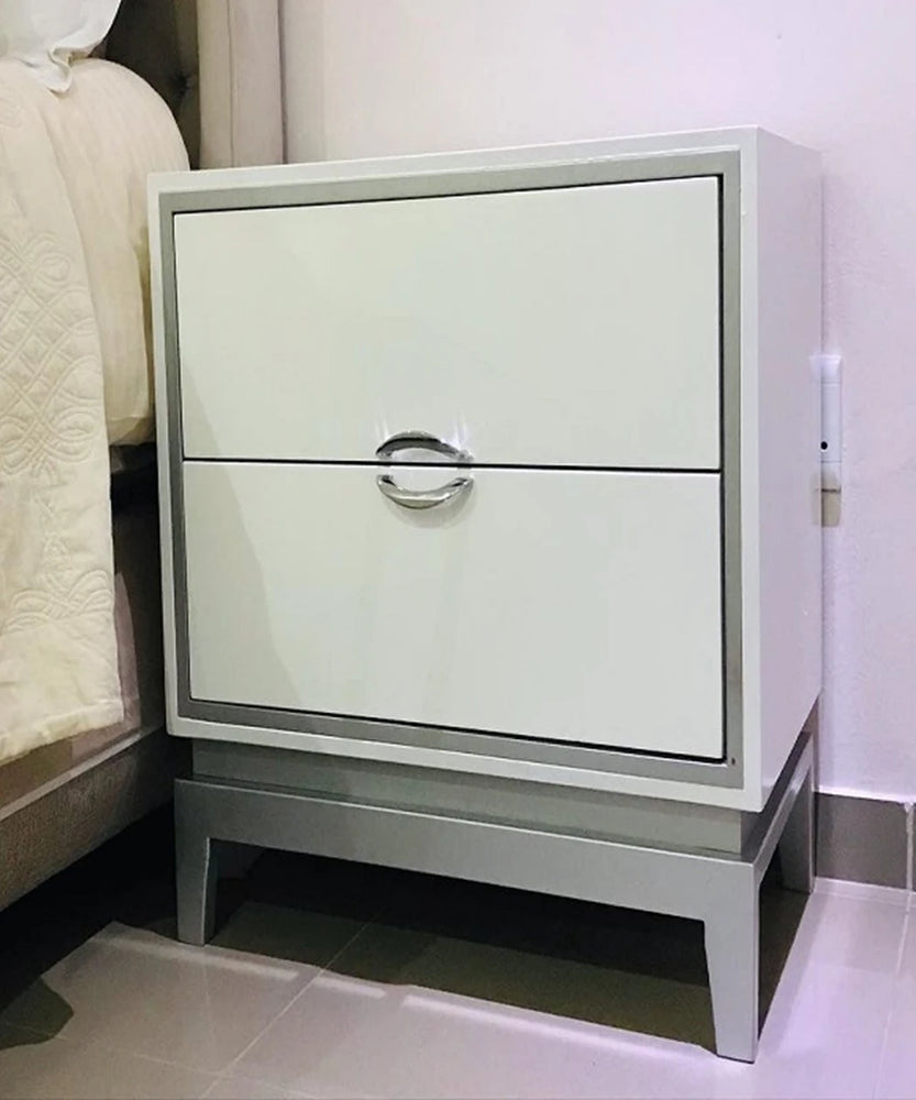 Philia Pedestal